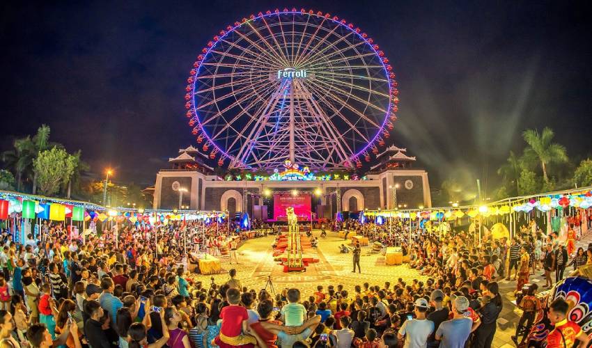 Going to Asia Park - what to do in da nang at night