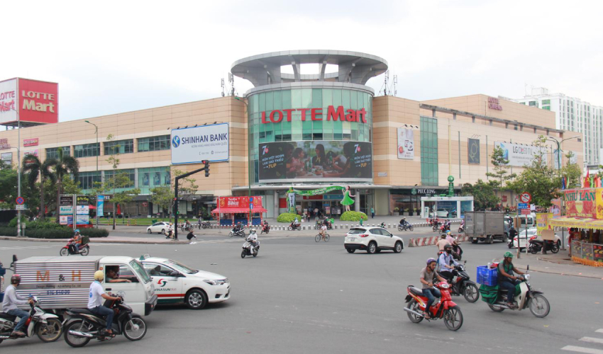 Lotte Mart Da Nang - shopping in da nang