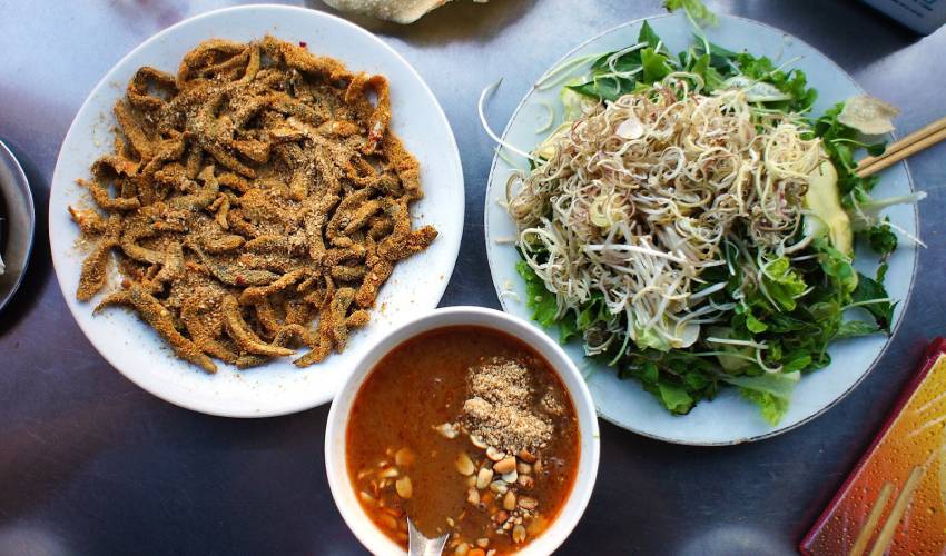 Nam O Fish Salad - what to eat in Da Nang
