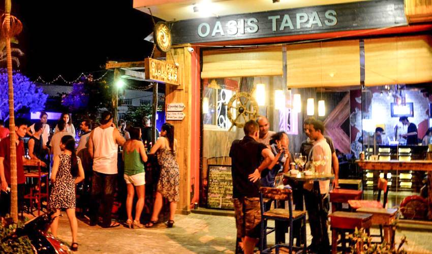 Oasis Tapas Bar - what to do in da nang at night