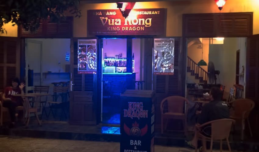 king dragon bar - hoi an red light district