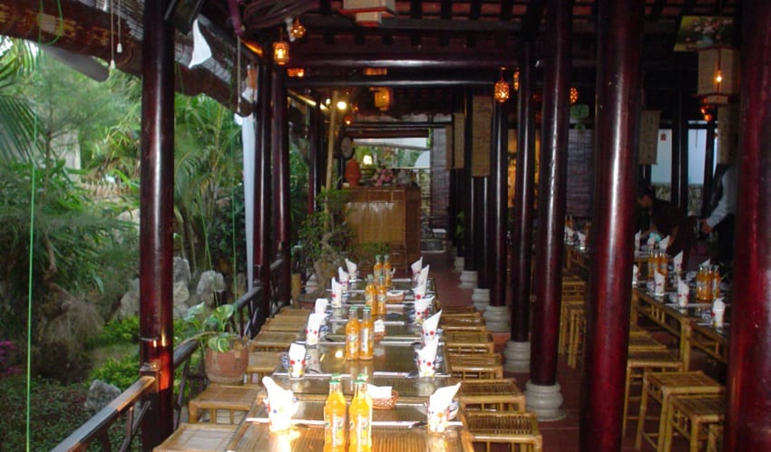 lien hoa restaurant - eat in hue