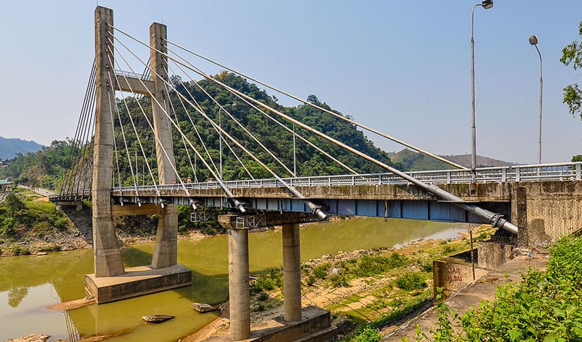 Dakrong-Bridge Hue to DMZ private car