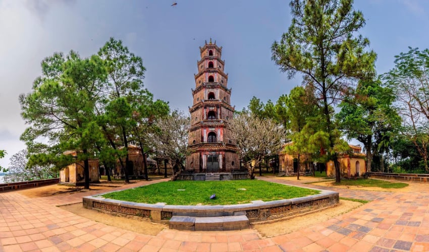 thien mu pagoda - how long to spend in hue