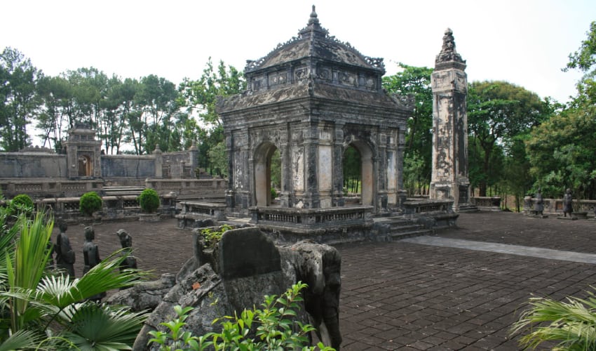 dong khanh tomb