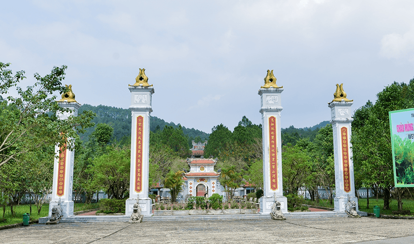 Huyen Tran Princess Temple Hue