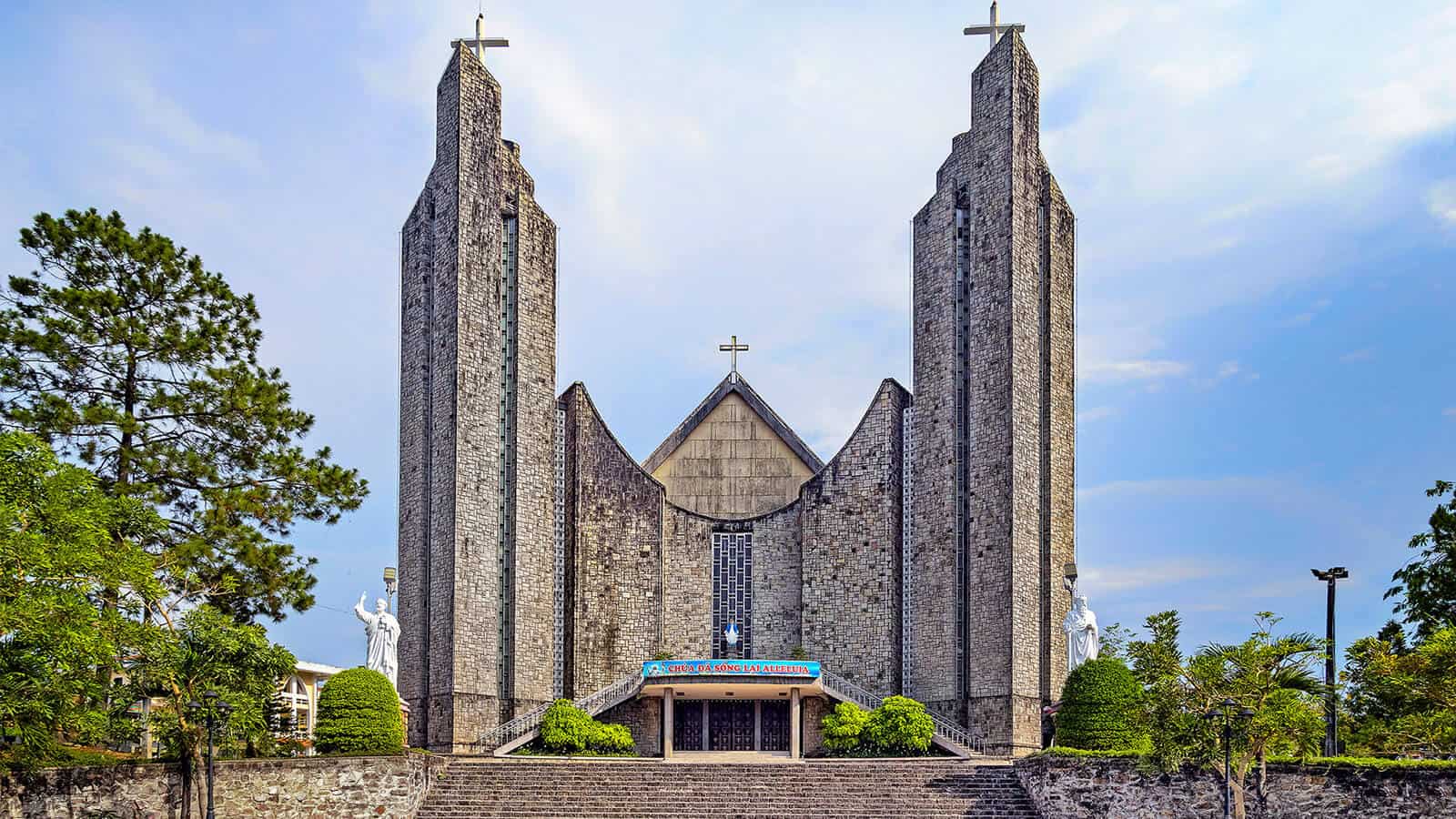 phu-cam-church